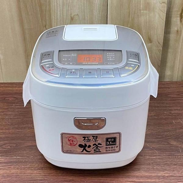 紺×赤 炊飯器 5合炊き IRIS ERC-MC50-W - 炊飯器